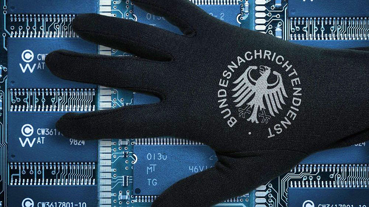 Überwachung: BND darf Daten an Internetknoten abgreifen