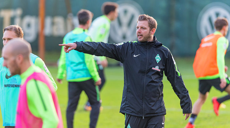 Fußball: Florian Kohfeldt bleibt Trainer von Werder Bremen