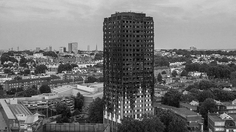 London: Gedenken an die Opfer des Brandes im Grenfell Tower