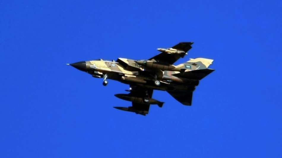 Mindestens 31 Zivilisten bei Luftangriffen der Militärkoalition im Jemen getötet