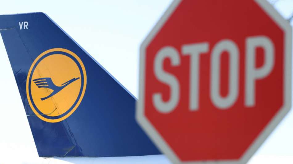 Medien: Lufthansa schickt insgesamt 87.000 Mitarbeiter in Kurzarbeit