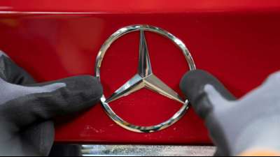 Daimler Konzern steigert 2020 Gewinn trotz Absatzrückgangs