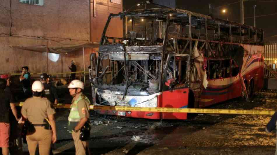 20 Tote bei Bus-Brand an illegal betriebenem Busbahnhof in Perus Hauptstadt Lima