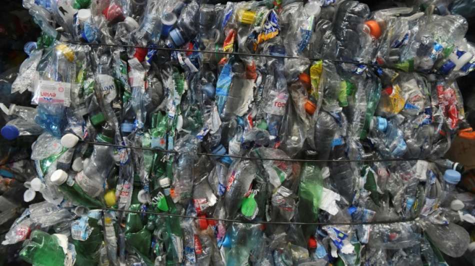 Continental stellt ab 2022 Reifen aus recycelten PET-Flaschen her