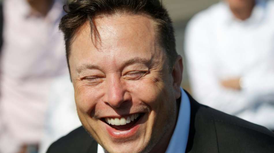 Musk vermeldet positive und negative Schnelltests auf Coronavirus