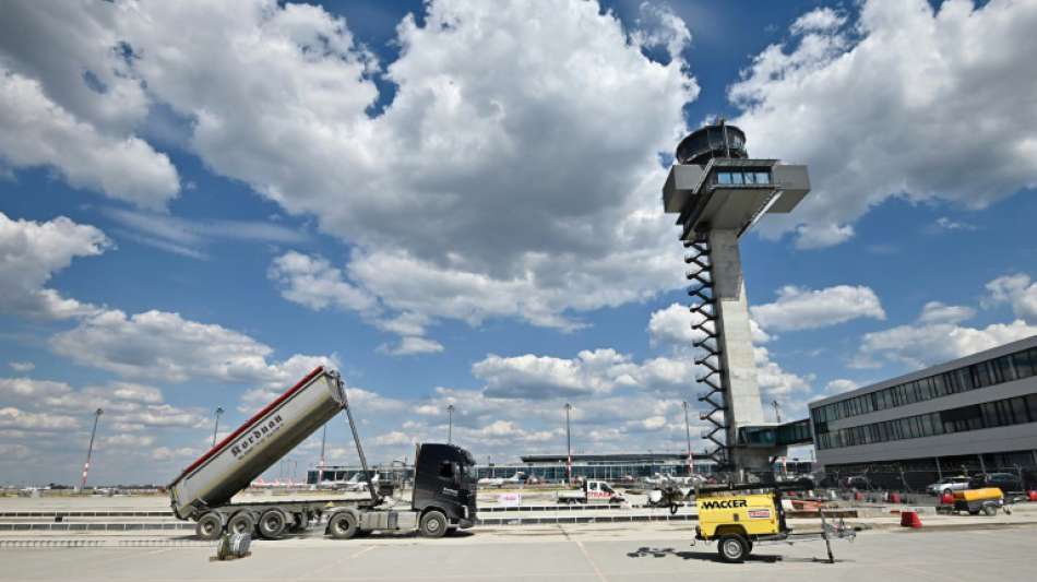 Hauptstadtflughafen BER nimmt Regierungsflugbetrieb auf