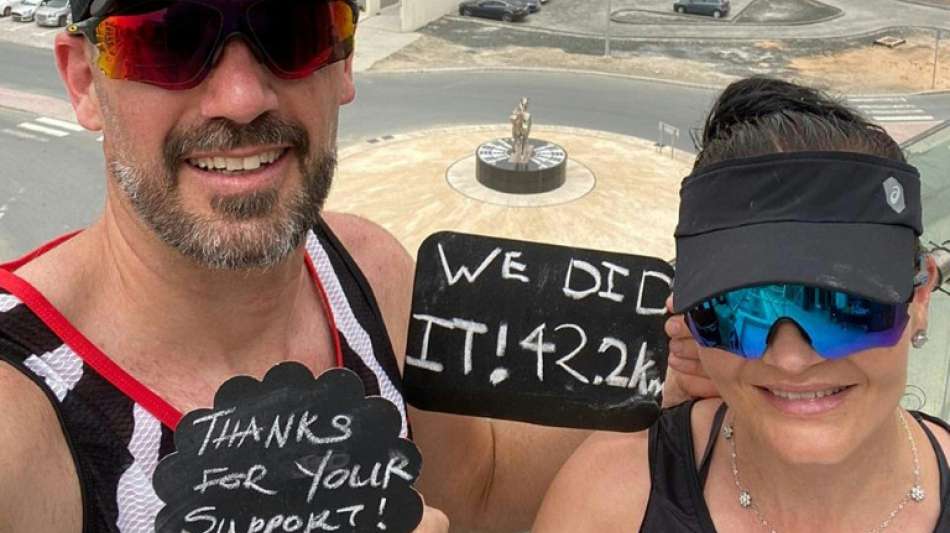 Ehepaar in Dubai läuft Marathon auf dem Balkon