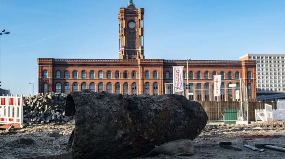 Weltkriegsbombe nahe Berliner Alexanderplatz gefunden