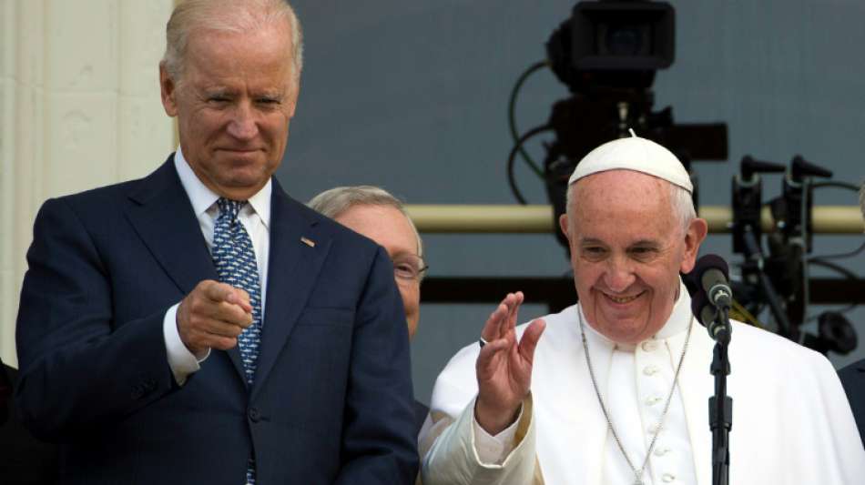 Papst Franziskus telefoniert mit Joe Biden