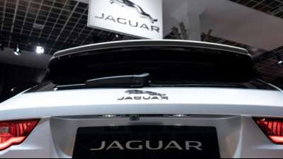 Jaguar lässt wegen Coronavirus Autoteile per Flugzeuge aus China liefern
