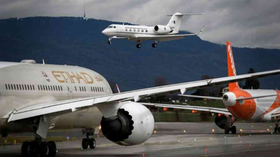 Algerisches Regierungsflugzeug landet in Genf - holt es Bouteflika ab?