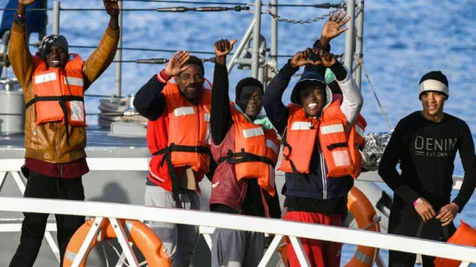 Aufnahme von Flüchtlingen von deutschen Schiffen sorgt in Rom für Regierungsstreit