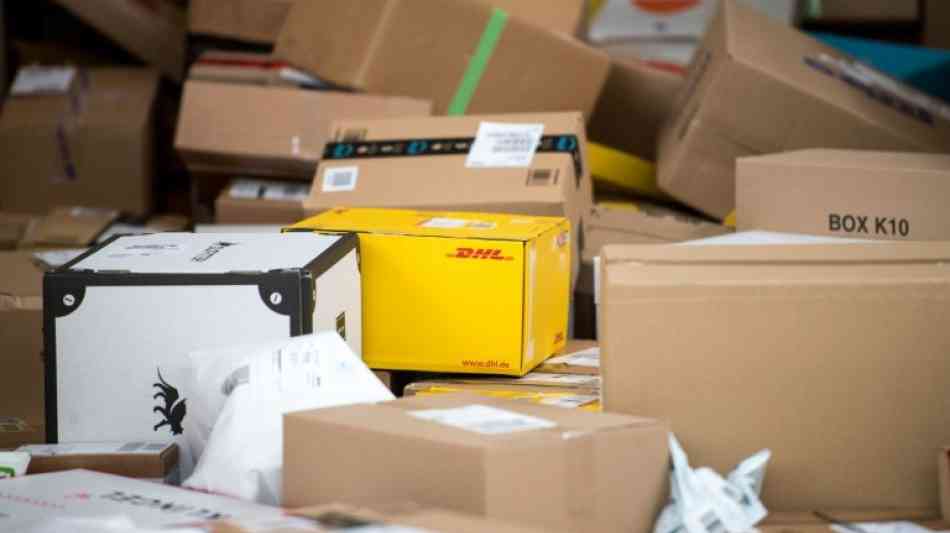 Onlinehandel: Viele Paketboten arbeiten vor Weihnachten deutlich zu viel