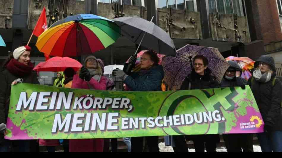 Berliner Tageszeitung - Bundesweite Protestaktionen Für Abschaffung Des ...