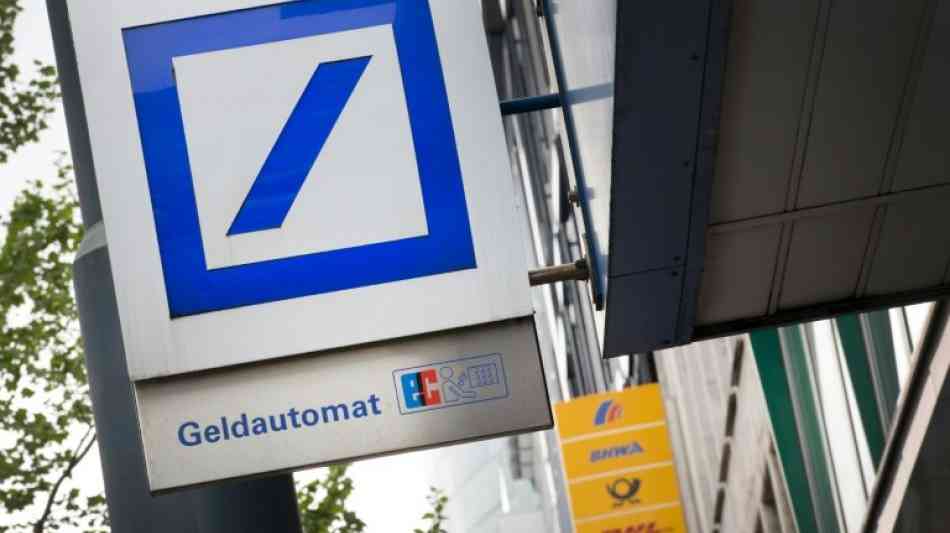 Deutsche Bank und Postbank fusionieren zu größter Privatkundenbank