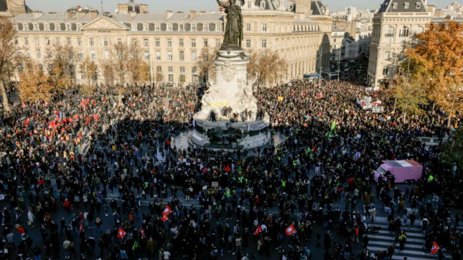 Ausschreitungen bei Massenprotesten in Frankreich