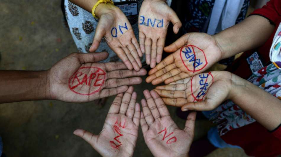 Hinrichtung von vier Vergewaltigern von Studentin in Indien erneut verschoben

