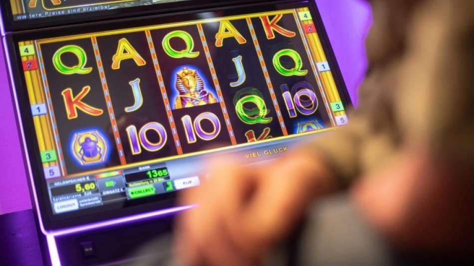 Suchtforscher fordern mehr Kontrolle von Online-Casinos und Glücksspielautomaten