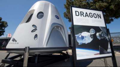 SpaceX will vier Touristen so tief in den Weltraum bringen wie nie zuvor