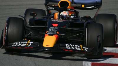 F1: Verstappen lässt es bei Testfahrten zunächst ruhig angehen