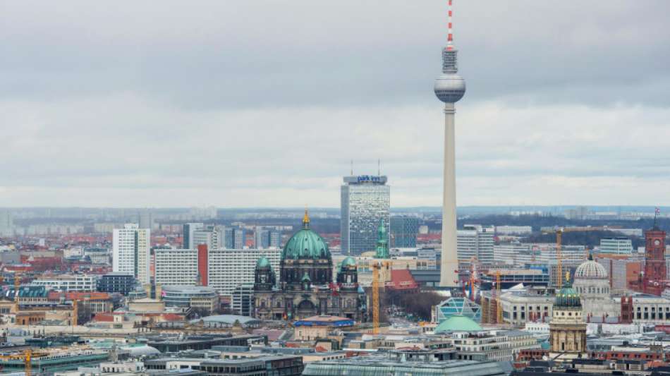 Berliner Abgeordnetenhaus beschließt umstrittenen Mietendeckel