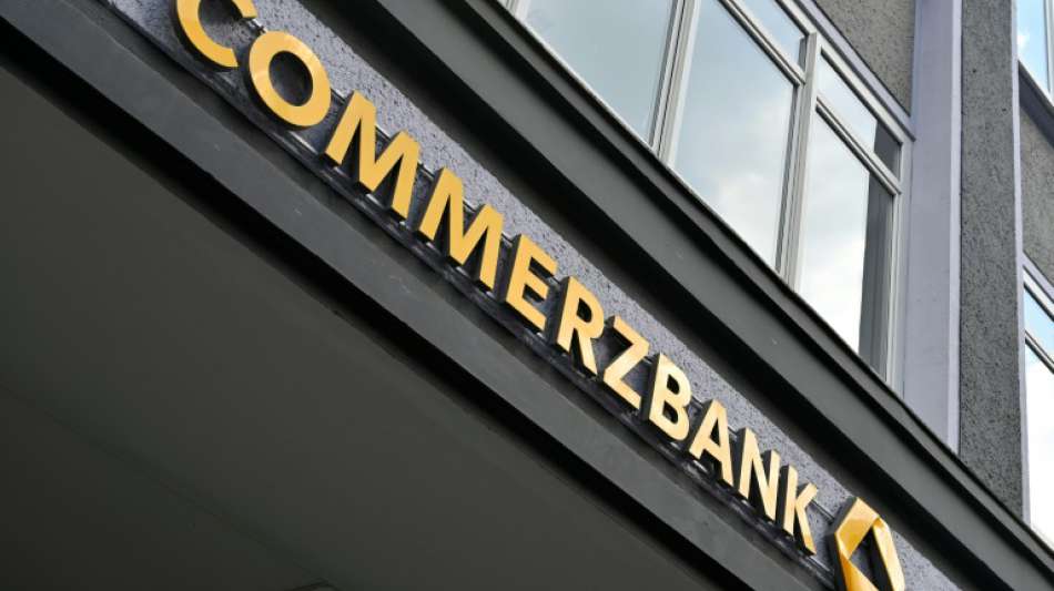 Verdi kritisiert massiven Stellenabbau bei der Commerzbank scharf 