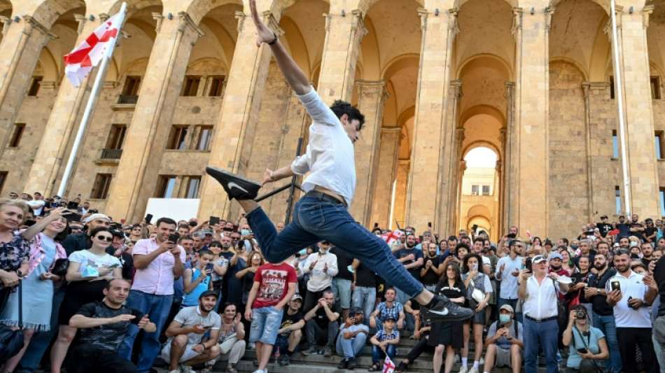 Pride Parade in Tiflis nach gewaltsamen Auseinandersetzungen abgesagt