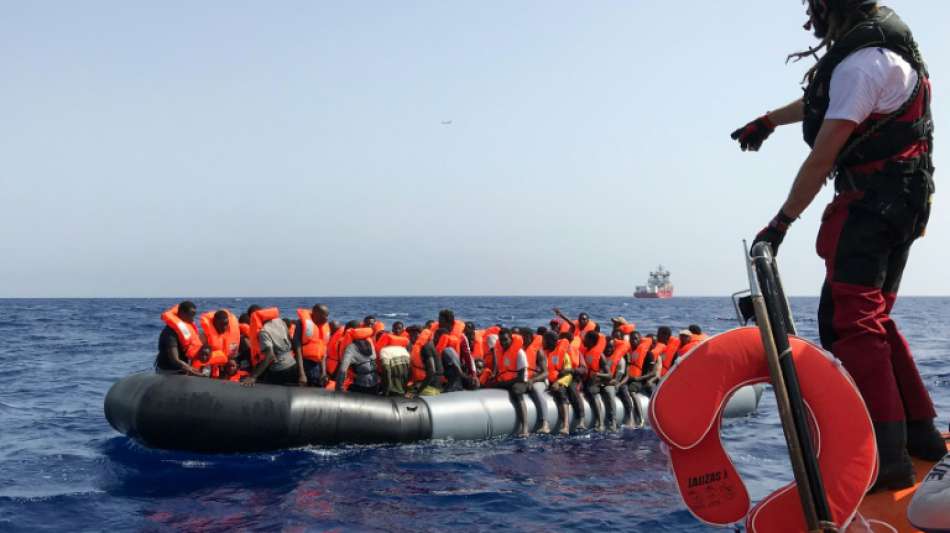 EU prüft "schwimmender Barrieren" gegen Flüchtlinge vor Griechenland