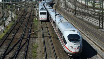 Bahn zählt über Pfingsten 750.000 Reisende im Fernverkehr - halb so viele wie 2019