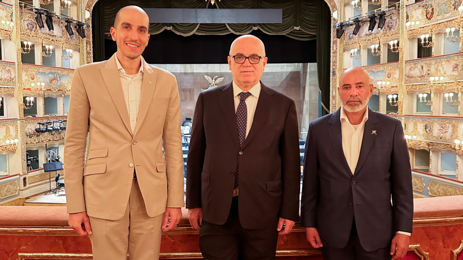 Delegazione Royal Opera dell'Oman visita la Fenice a Venezia