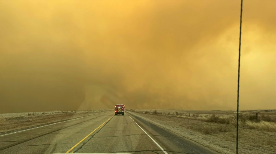 Un muerto en un incendio forestal en Texas, uno de los mayores de su historia