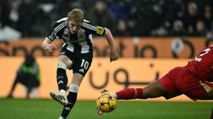 Liverpool held in Newcastle thriller, Arsenal inflict Amorim's first defeat