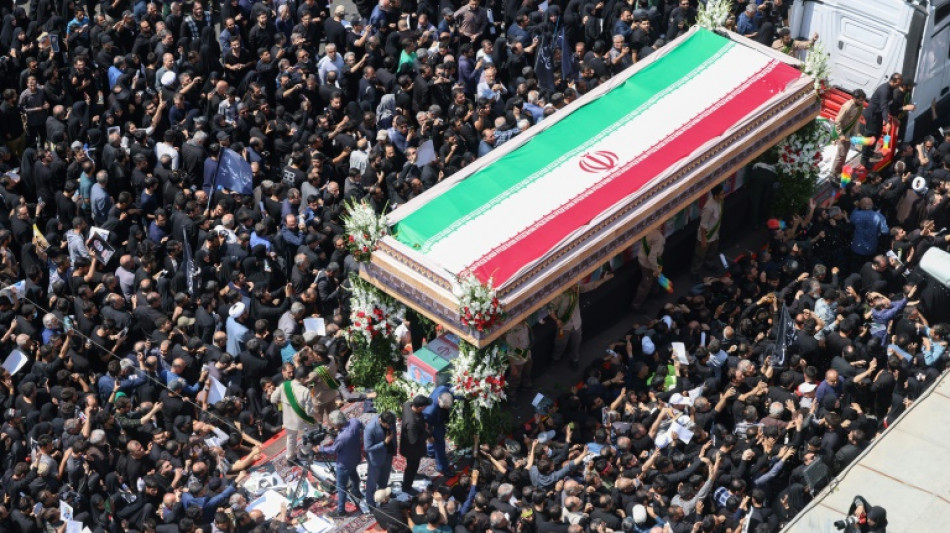 Iran: le président Raïssi enterré dans la ville sainte de Mashhad