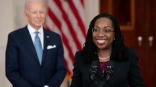 Senado de EEUU aborda postulación de la primera mujer negra a la Corte Suprema