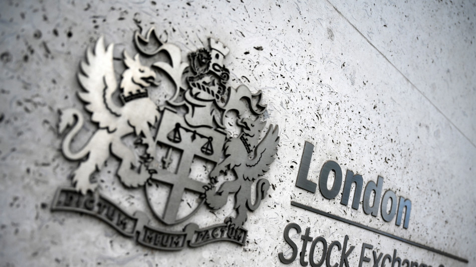 Borsa: l'Europa conclude fiacca, Londra -0,1%