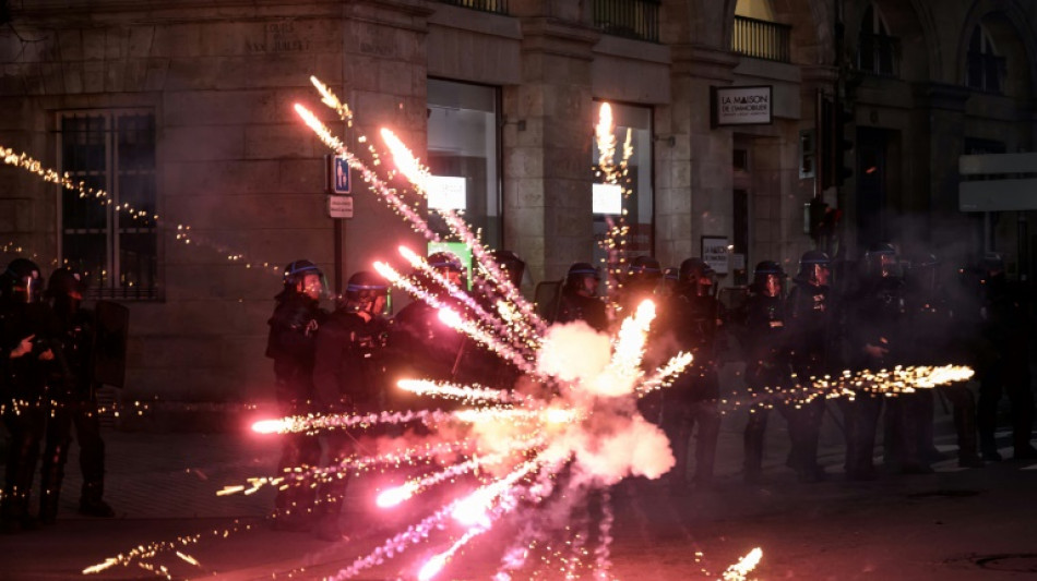 Nach Krawallen in Frankreich Feuerwerksverbot für Nationalfeiertag verhängt