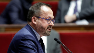 Le ministre de la Santé veut "étudier" la voie du cannabis médical