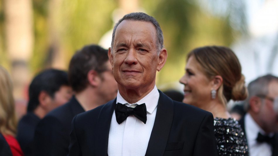 Tom Hanks contro l'IA che lo usa per false cure