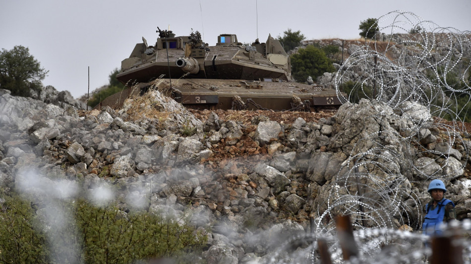 Idf, un tank sotto tiro è finito contro postazione Unifil