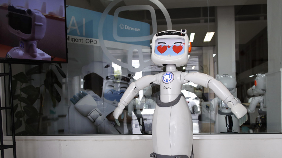 La robot-fobia fa scappare i lavoratori di alberghi e ristoranti