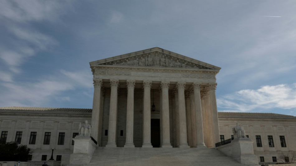 Supreme Court lets stand rules to curb mercury, methane emissions