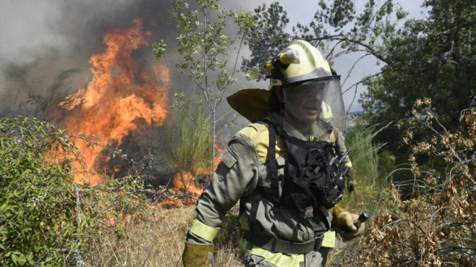 Siguen los incendios en el noroeste de España