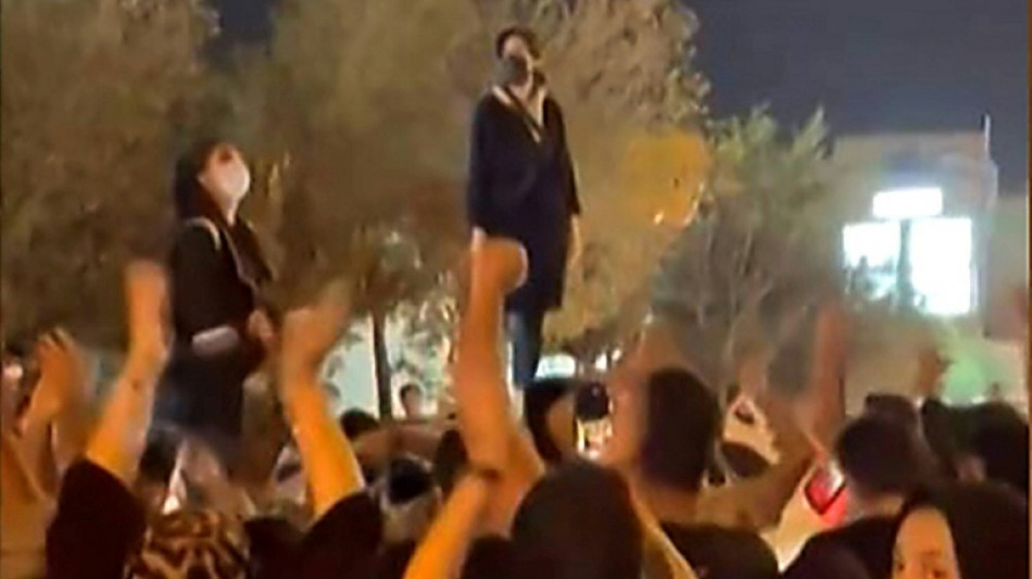 Iraner gehen zwölfte Nacht in Folge auf die Straße