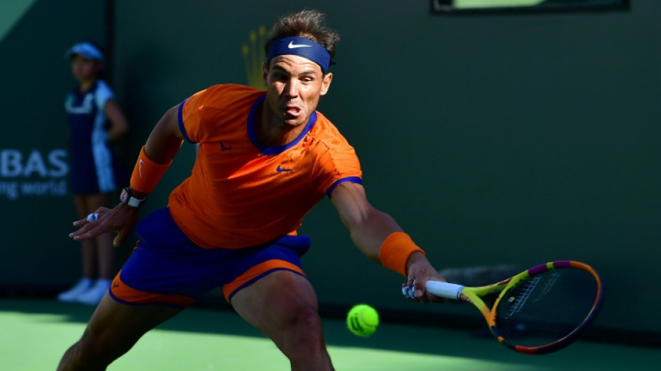 Nadal reanuda los entrenamientos un mes después de su lesión de una costilla