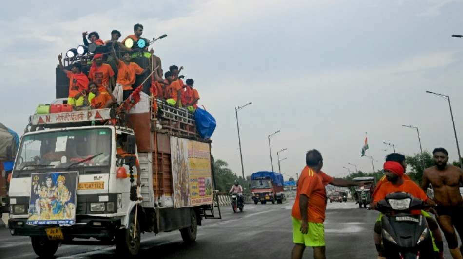 Devotos del dios de la destrucción hindú perturban el norte de India