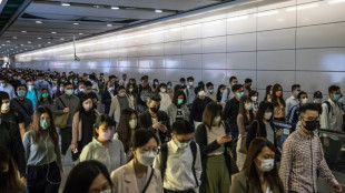 Científicos de Hong Kong piden abandonar la estrategia de "cero covid"