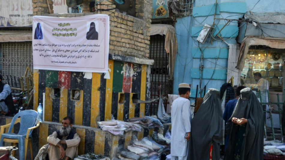 Afghanistan: les femmes sans voile intégral "essayent de ressembler à des animaux", selon les talibans