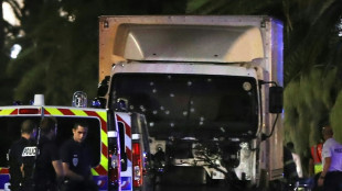 Justiça francesa confirma penas de prisão para 2 homens por atentado em Nice de 2016