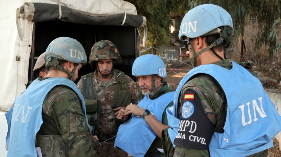 Los cascos azules "permanecerán en sus posiciones" en Líbano, dice jefe de fuerzas de paz de ONU