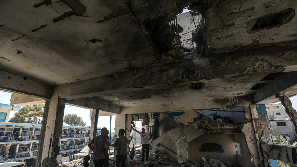 Gaza, media: 8 morti in raid d'Israele su scuola usata da Unrwa